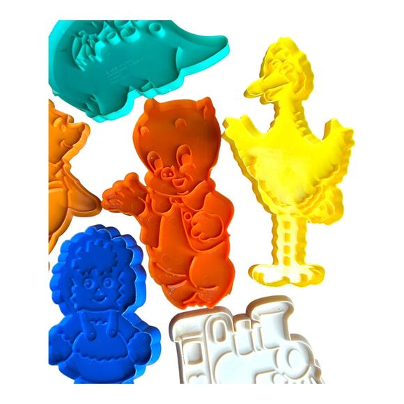 Vintage Cookie Cutters Plastic 1970s 1980s Cartoon Characters - Picture 4 of 8